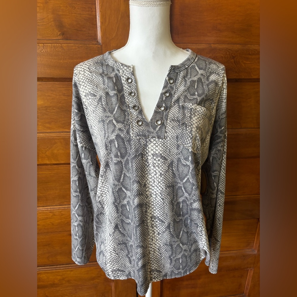 Ariella Gray Snakeskin Print Women's Top